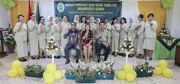 HUT DYK 2